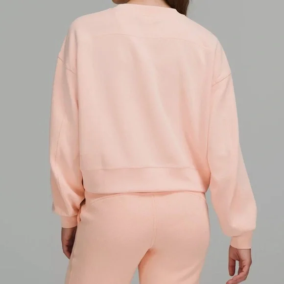 Lululemon Perfectly Oversized Cropped Crew Softstreme Peach Satin Size 4 - Picture 4 of 9